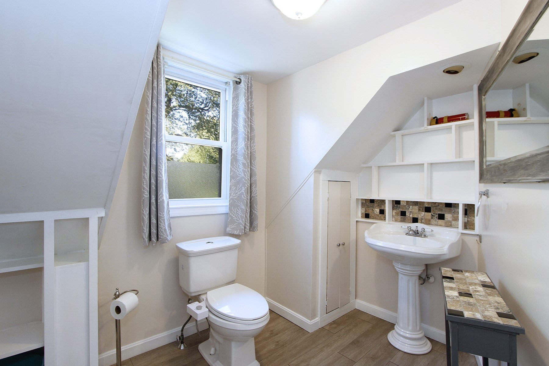 427 Bedford Street Property Photo 30