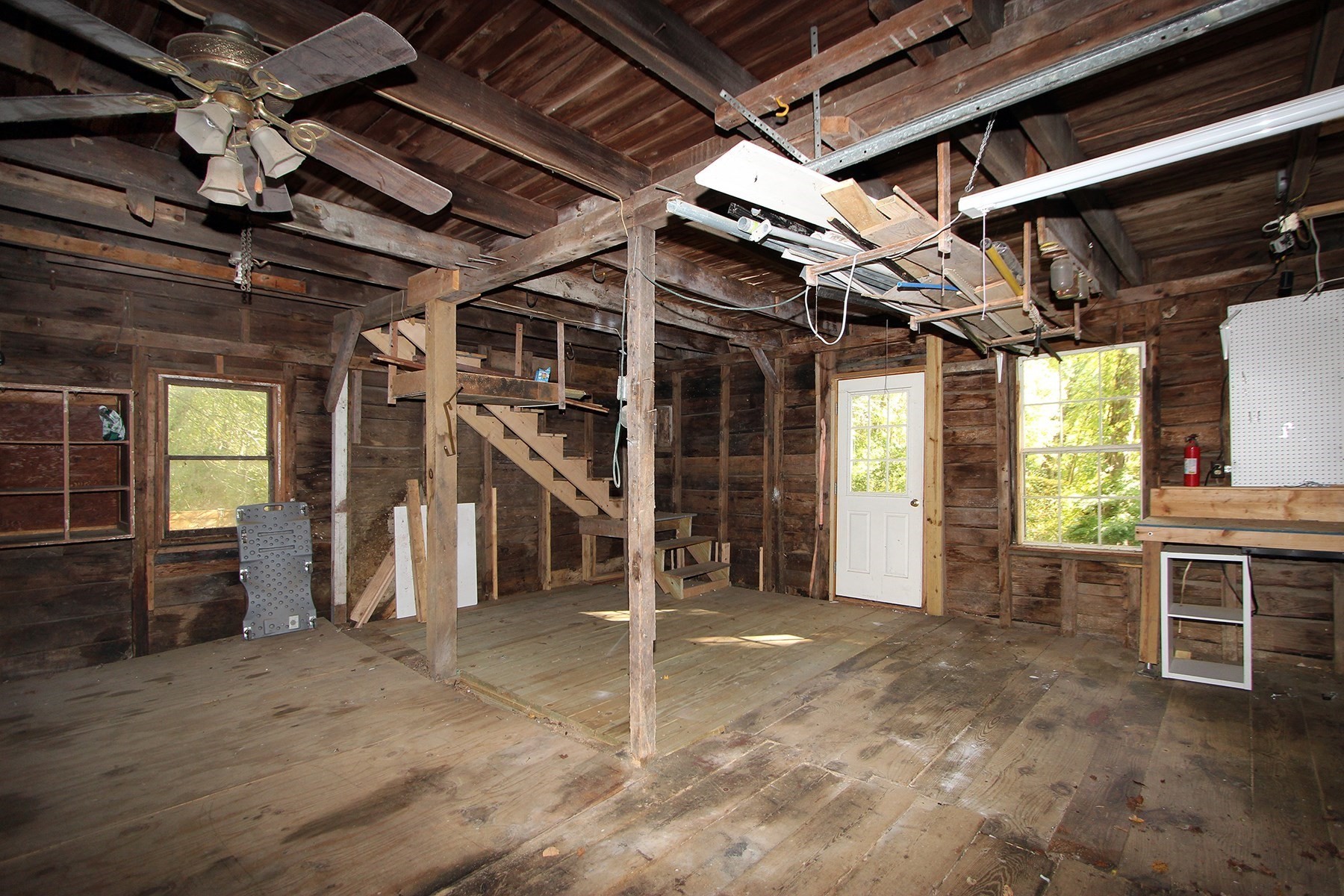 427 Bedford Street Property Photo 38