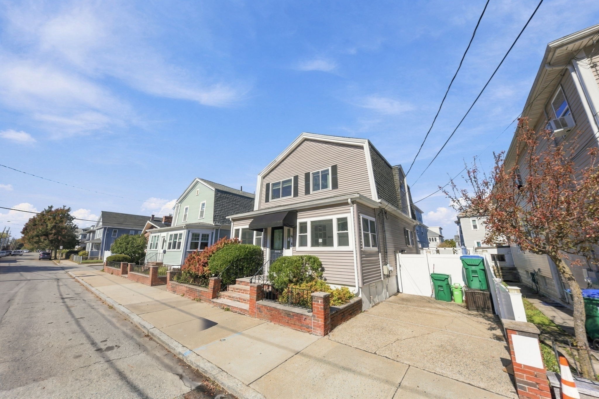 65 Second St Property Photo 3
