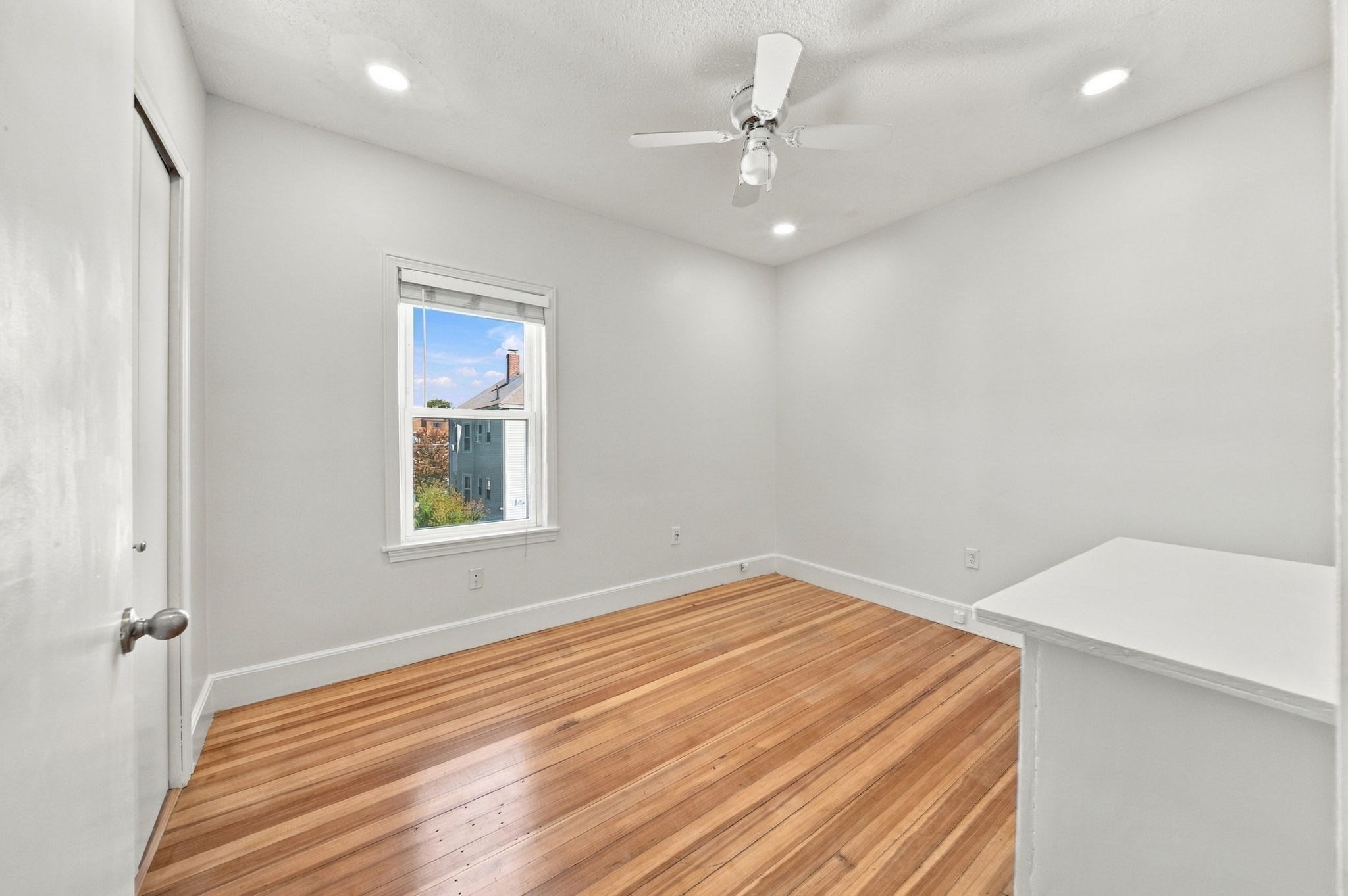 65 Second St Property Photo 21