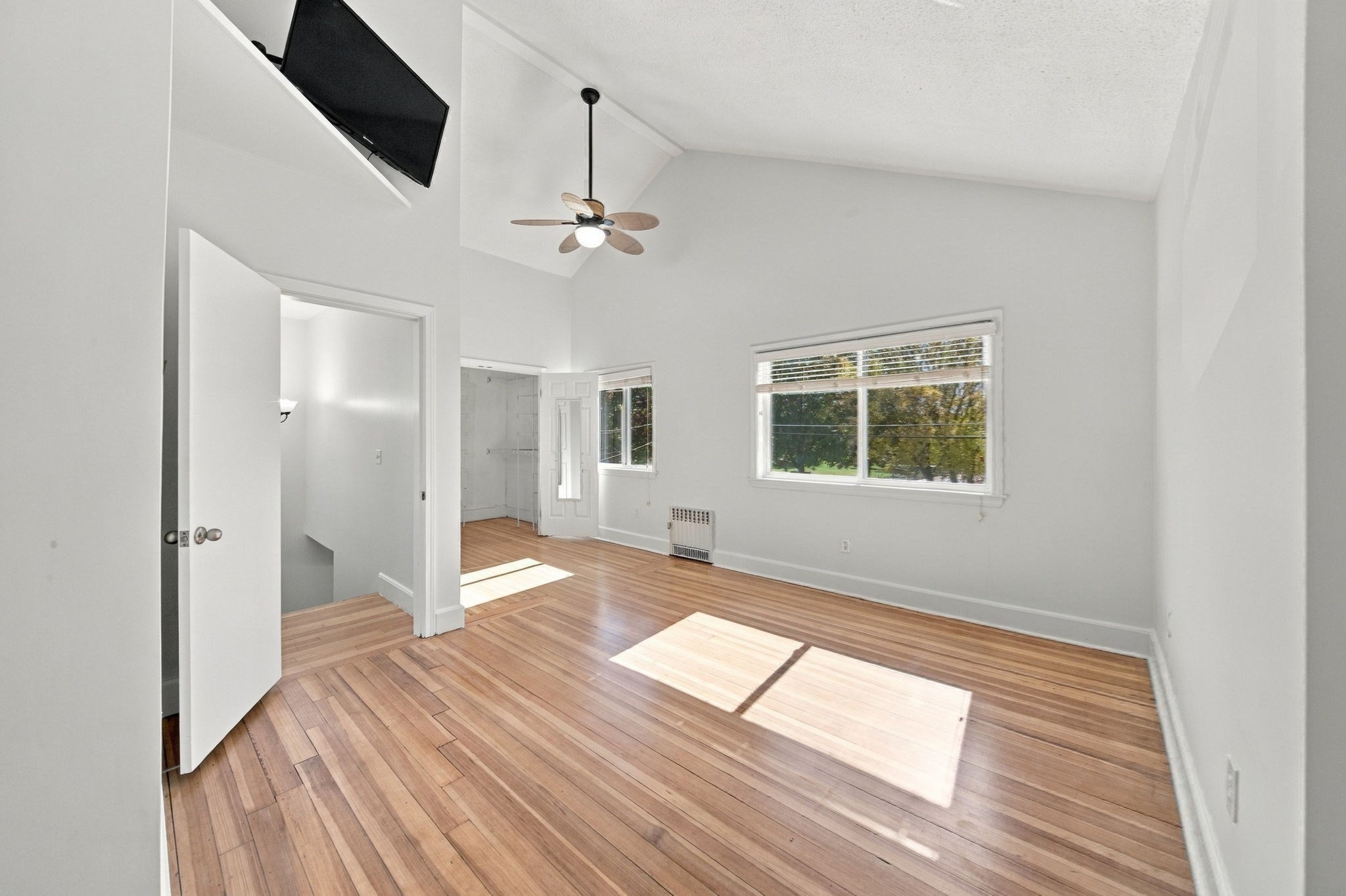 65 Second St Property Photo 25