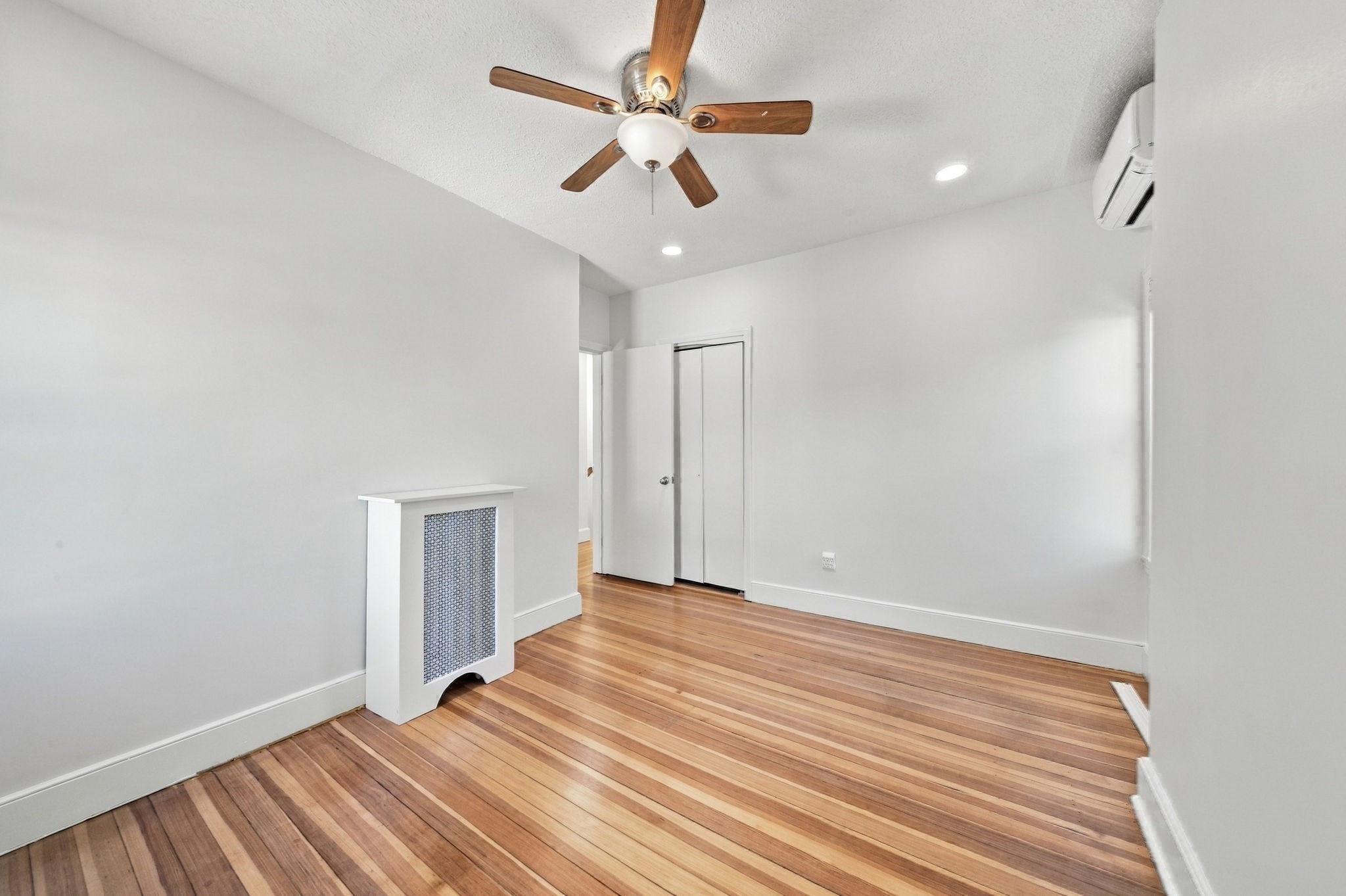 65 Second St Property Photo 26