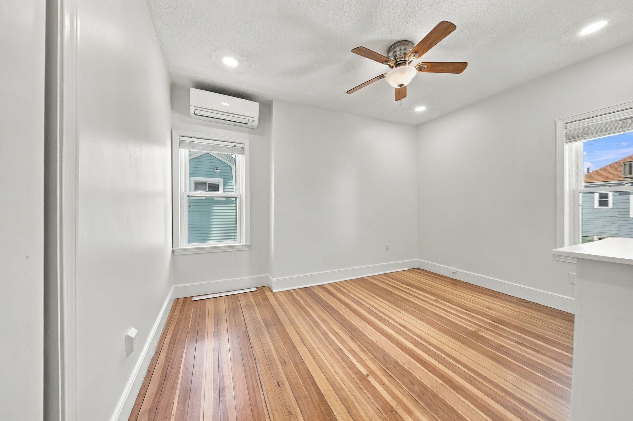65 Second St Property Photo 27