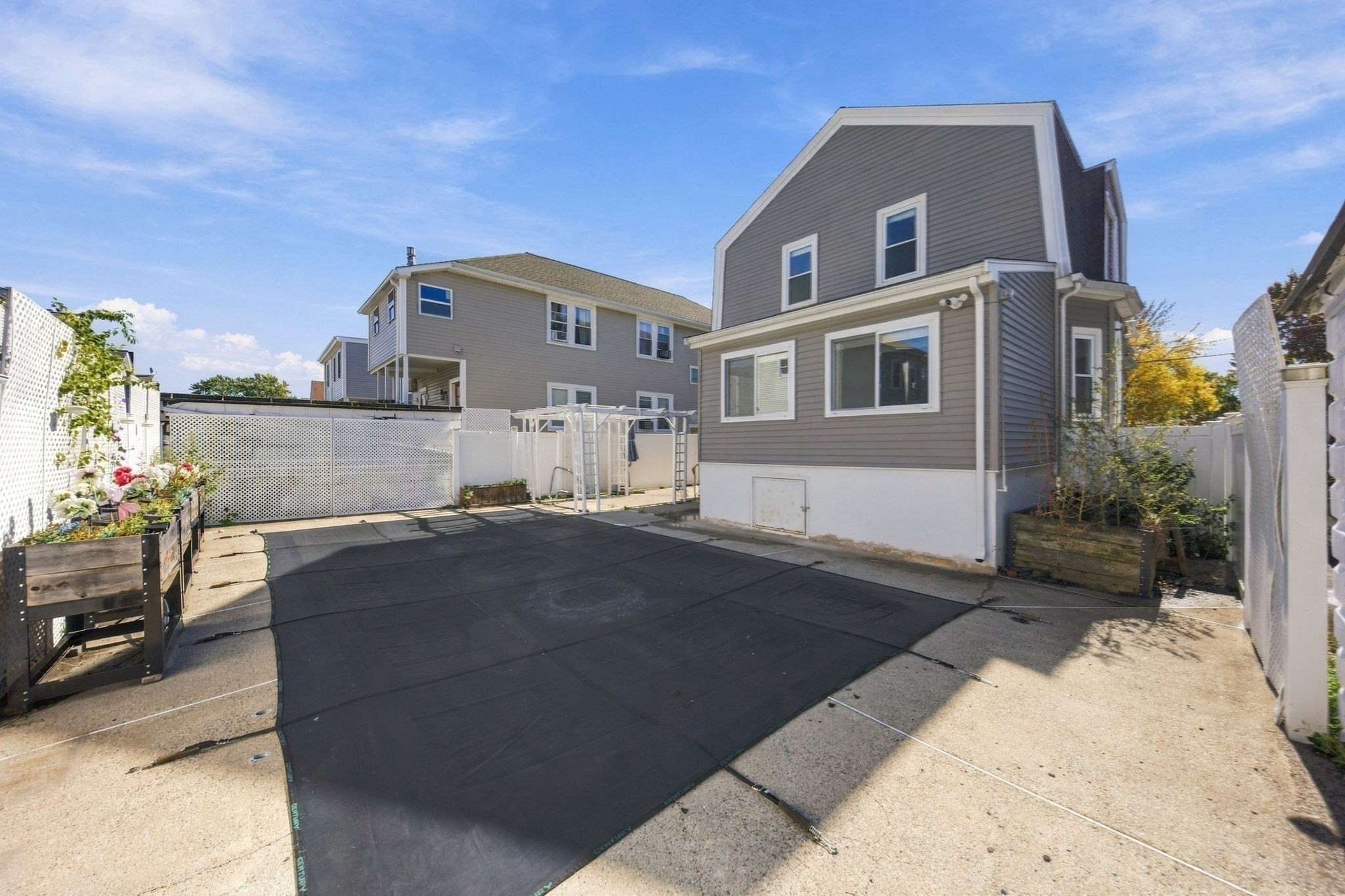 65 Second St Property Photo 35