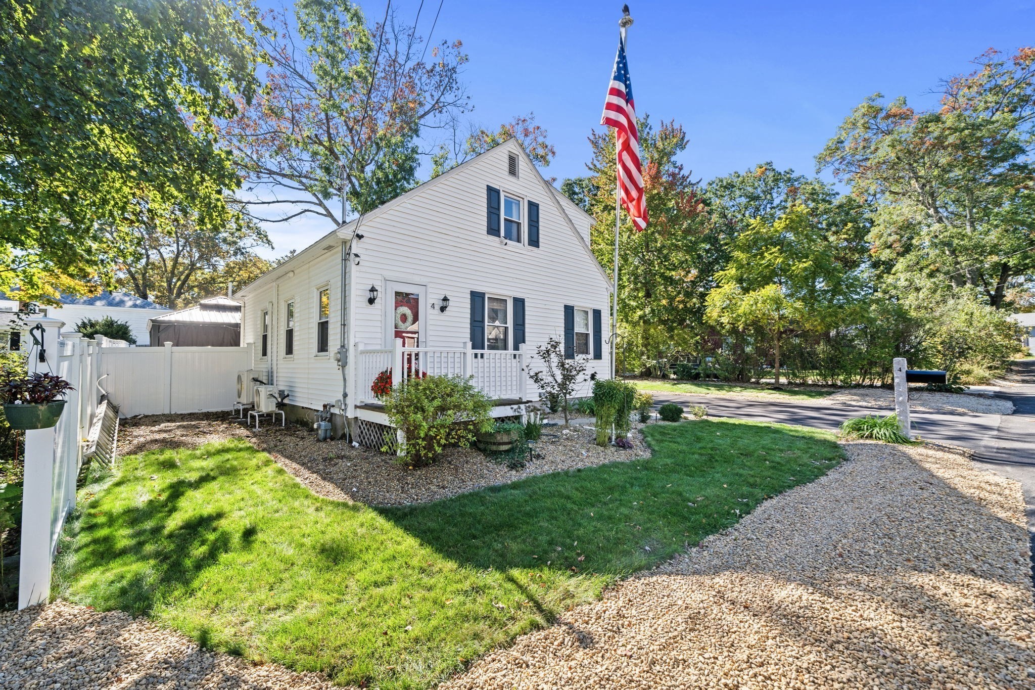 4 Hayward Pl Property Photo 1