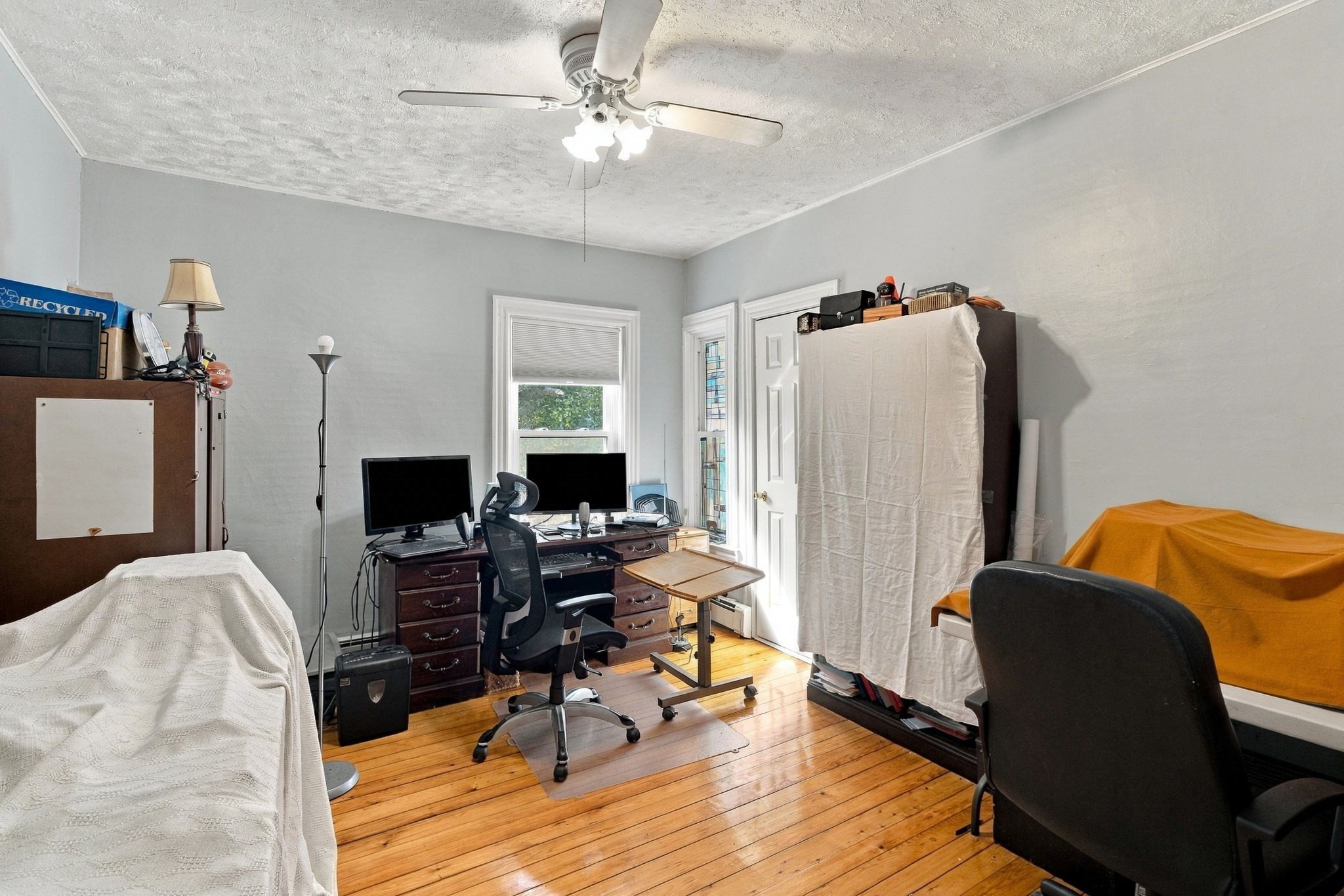 562 Newport Ave Property Photo 30