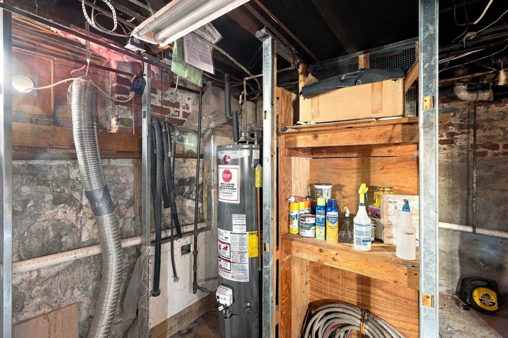 562 Newport Ave Property Photo 35