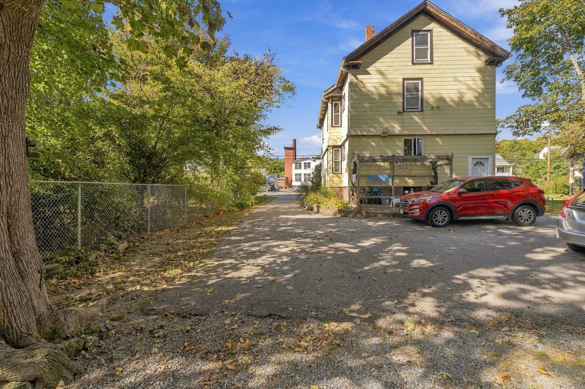562 Newport Ave Property Photo 41
