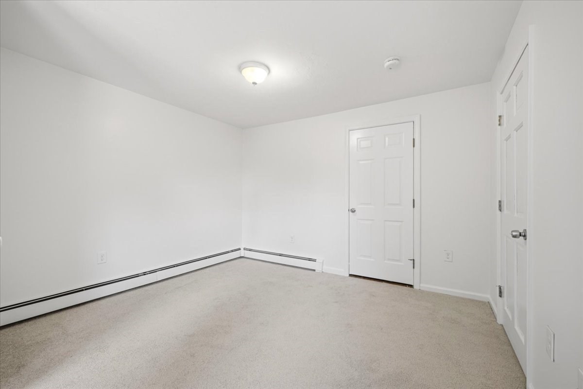 17 Flagstone Pl # 17 Property Photo 16