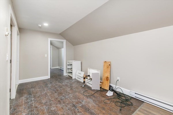 31 Garfield Property Photo 7