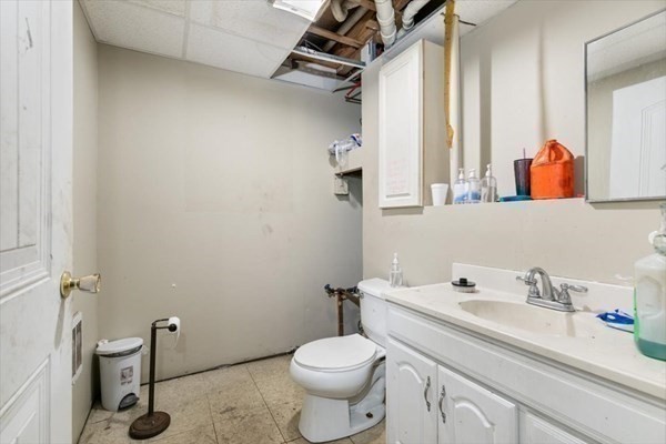 31 Garfield Property Photo 22