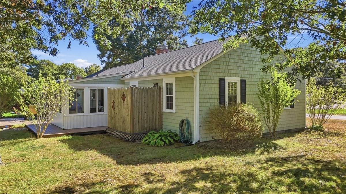 32 Scholl Av Property Photo 4