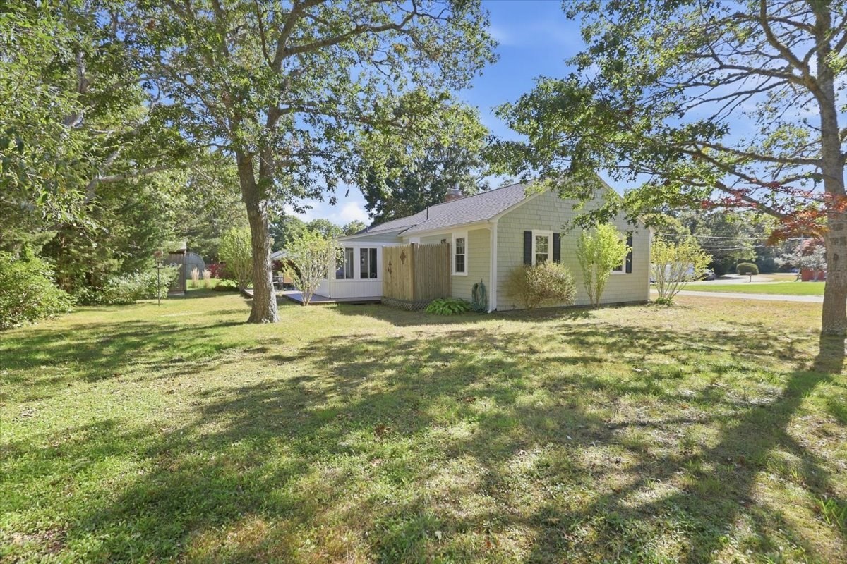 32 Scholl Av Property Photo 7