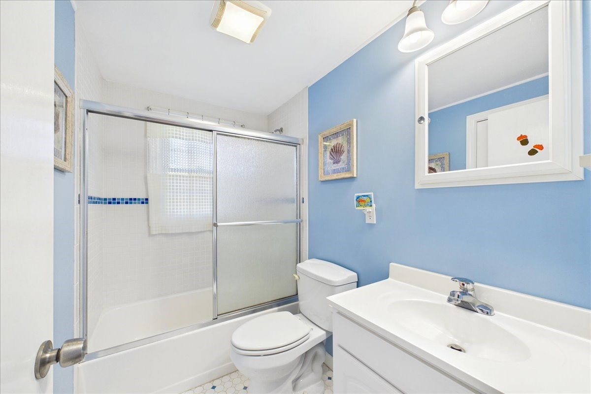 32 Scholl Av Property Photo 24