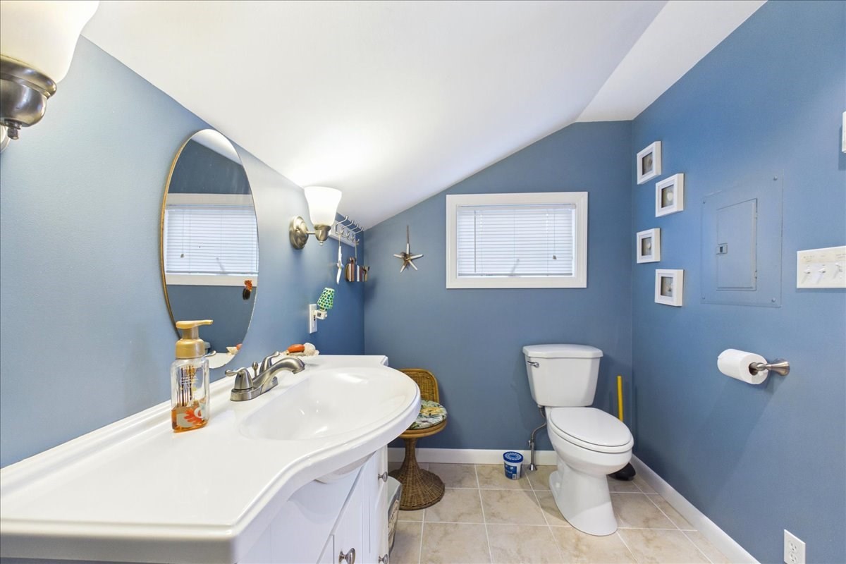 32 Scholl Av Property Photo 26