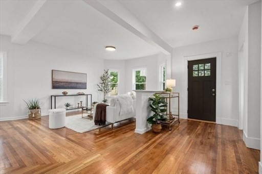 22 Charnwood Rd # B Property Photo 5