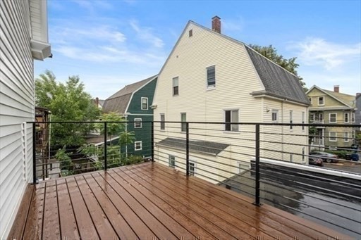22 Charnwood Rd # B Property Photo 17