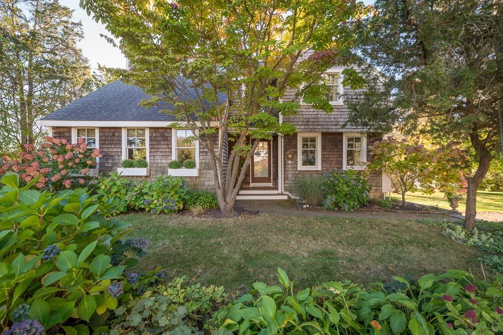 1 Beachview Ln