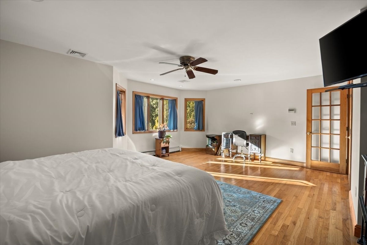 38 Purchase St Property Photo 24