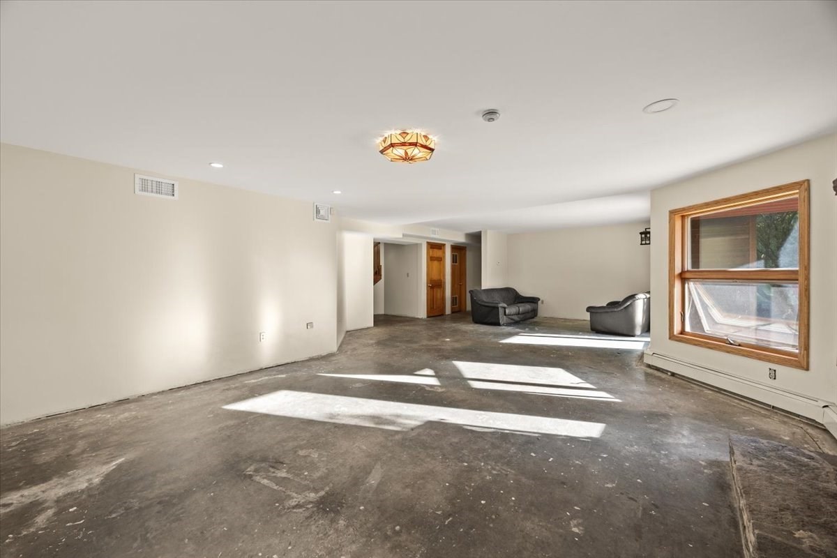 38 Purchase St Property Photo 32