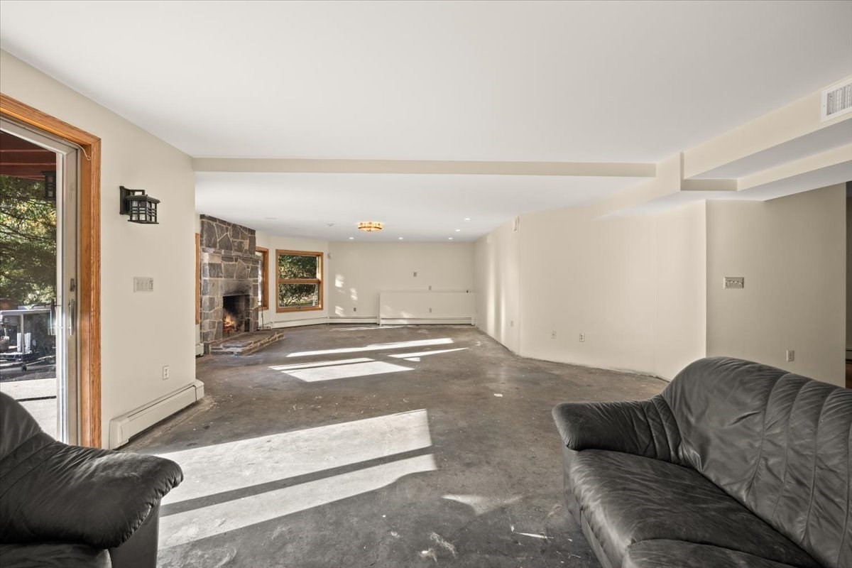 38 Purchase St Property Photo 33