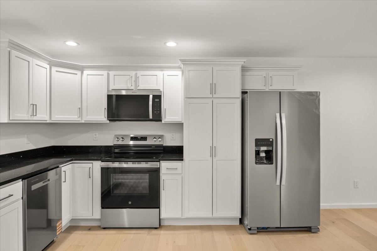 531 Foundry Street # D Property Photo 7