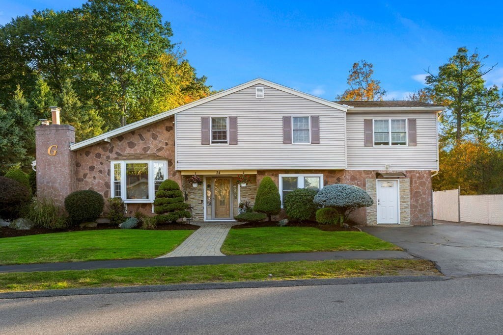 24 Tumelty Property Photo 1