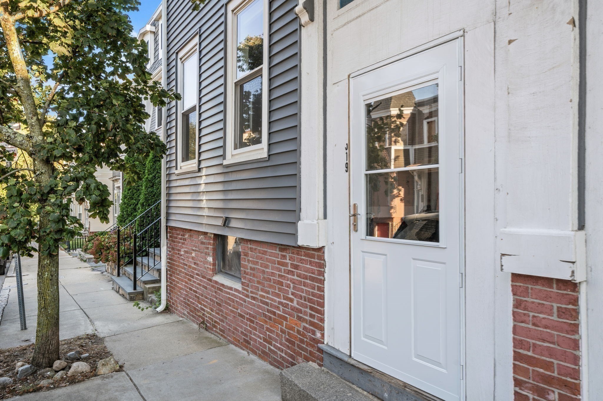 519 E 5th Street # 0 Property Photo 5
