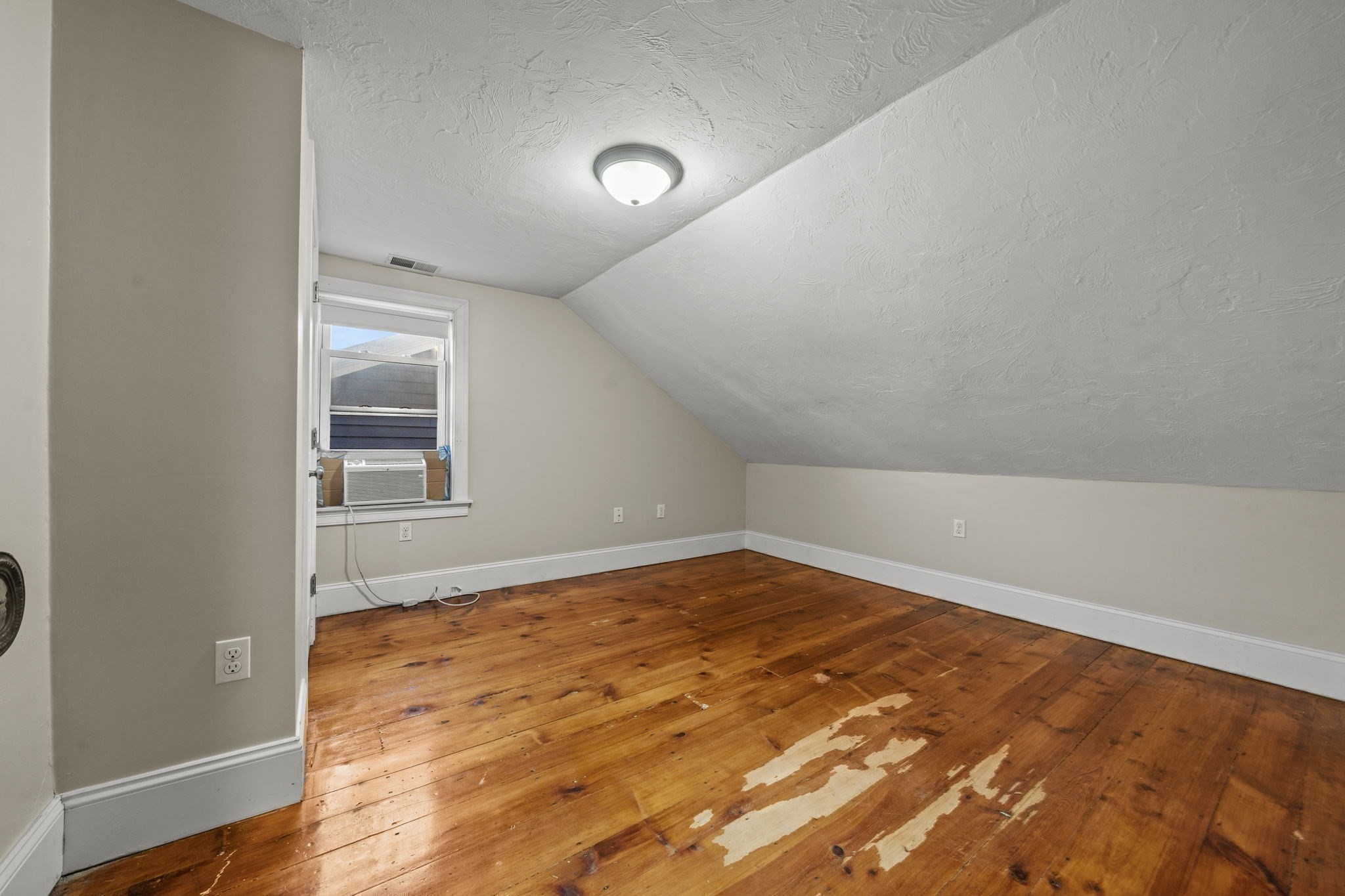 519 E 5th Street # 0 Property Photo 12