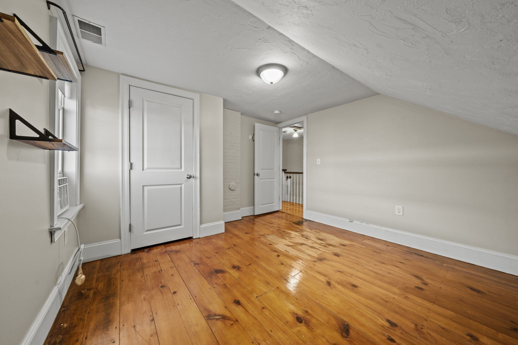 519 E 5th Street # 0 Property Photo 17