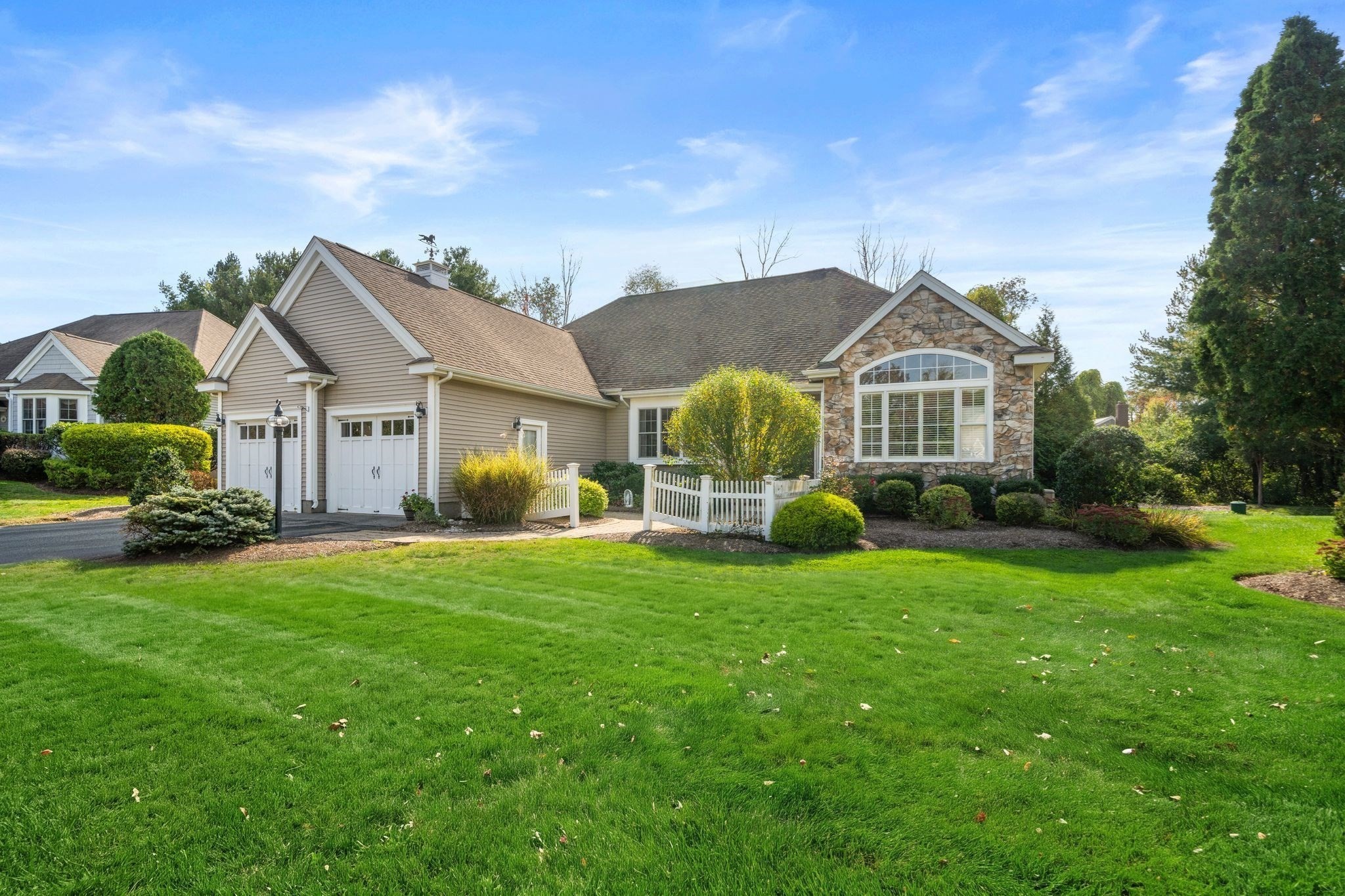 12 Silver Brook Lane # 12 Property Photo 2