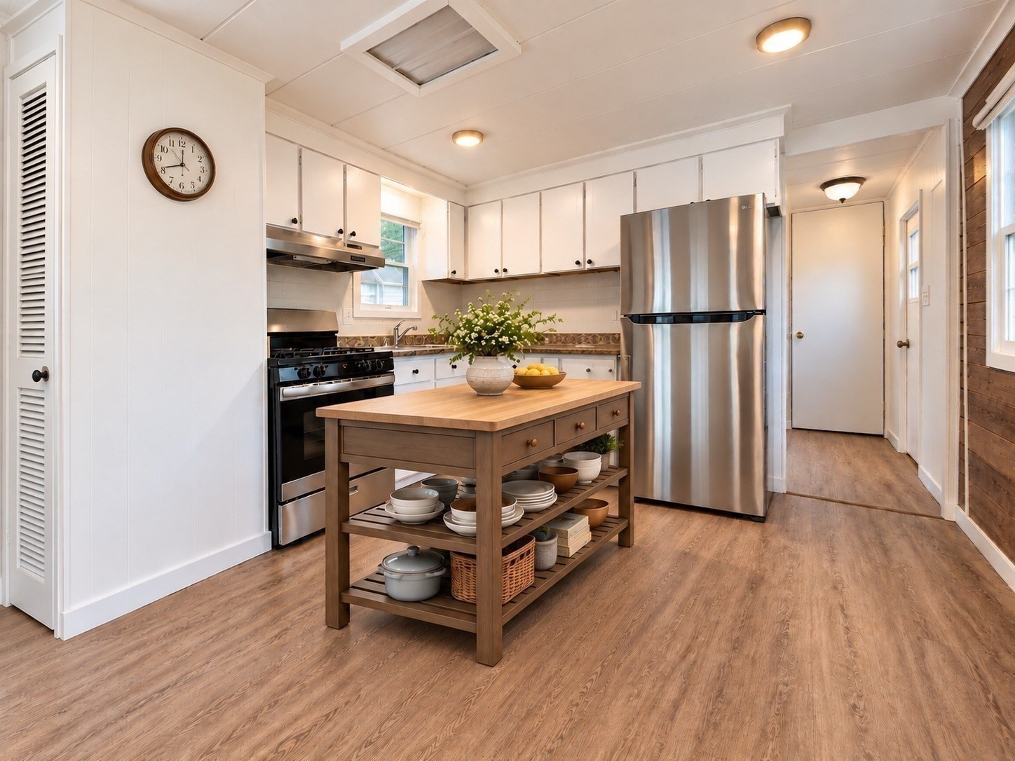 131 Washington St # 2 Property Photo 6