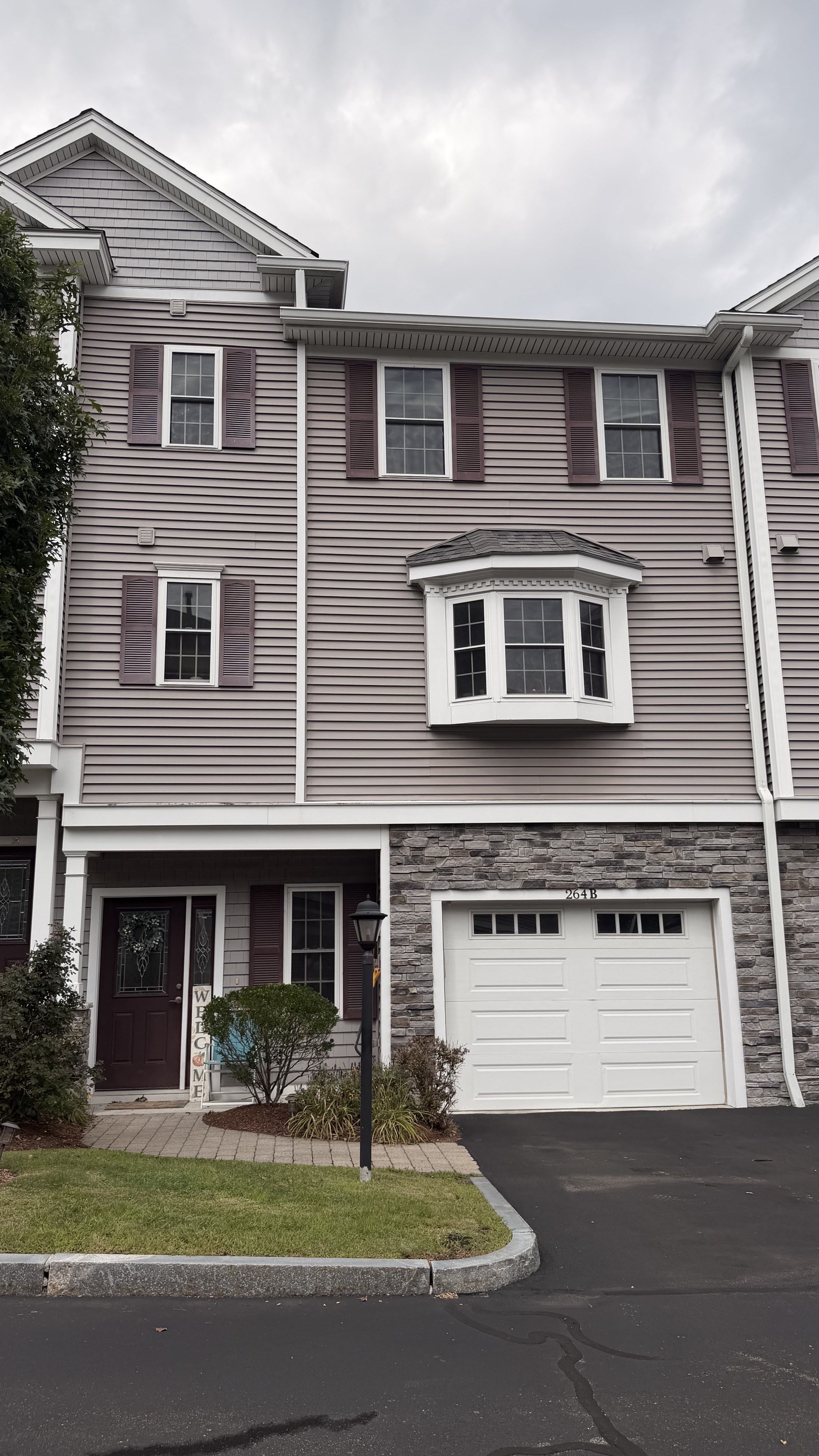 264 Winn St # B Property Photo 2