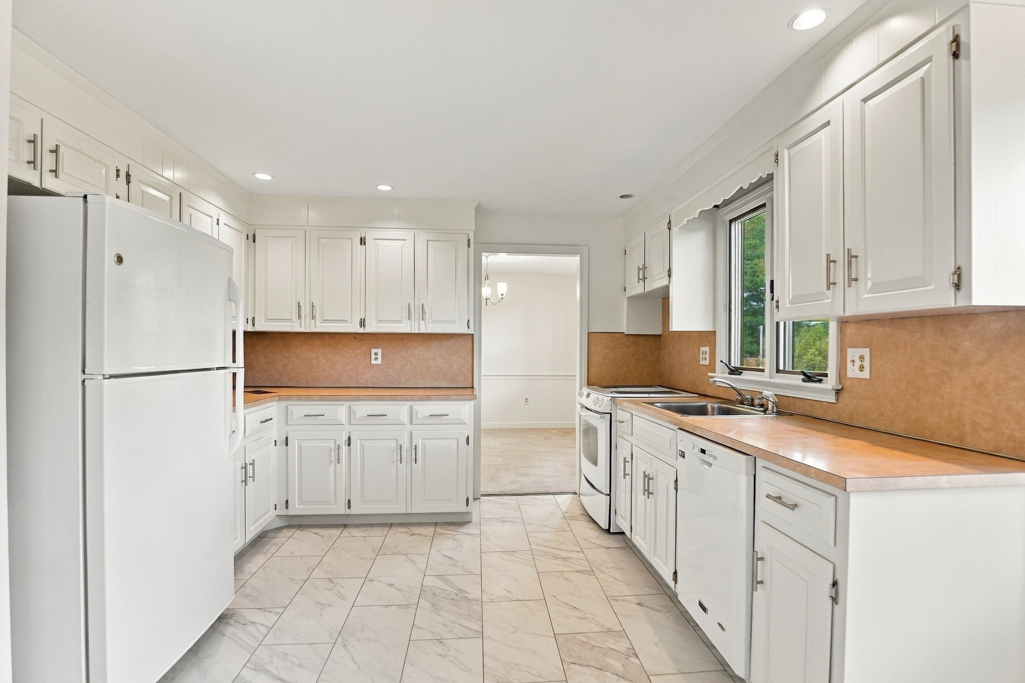 99 Highland Street Property Photo 12