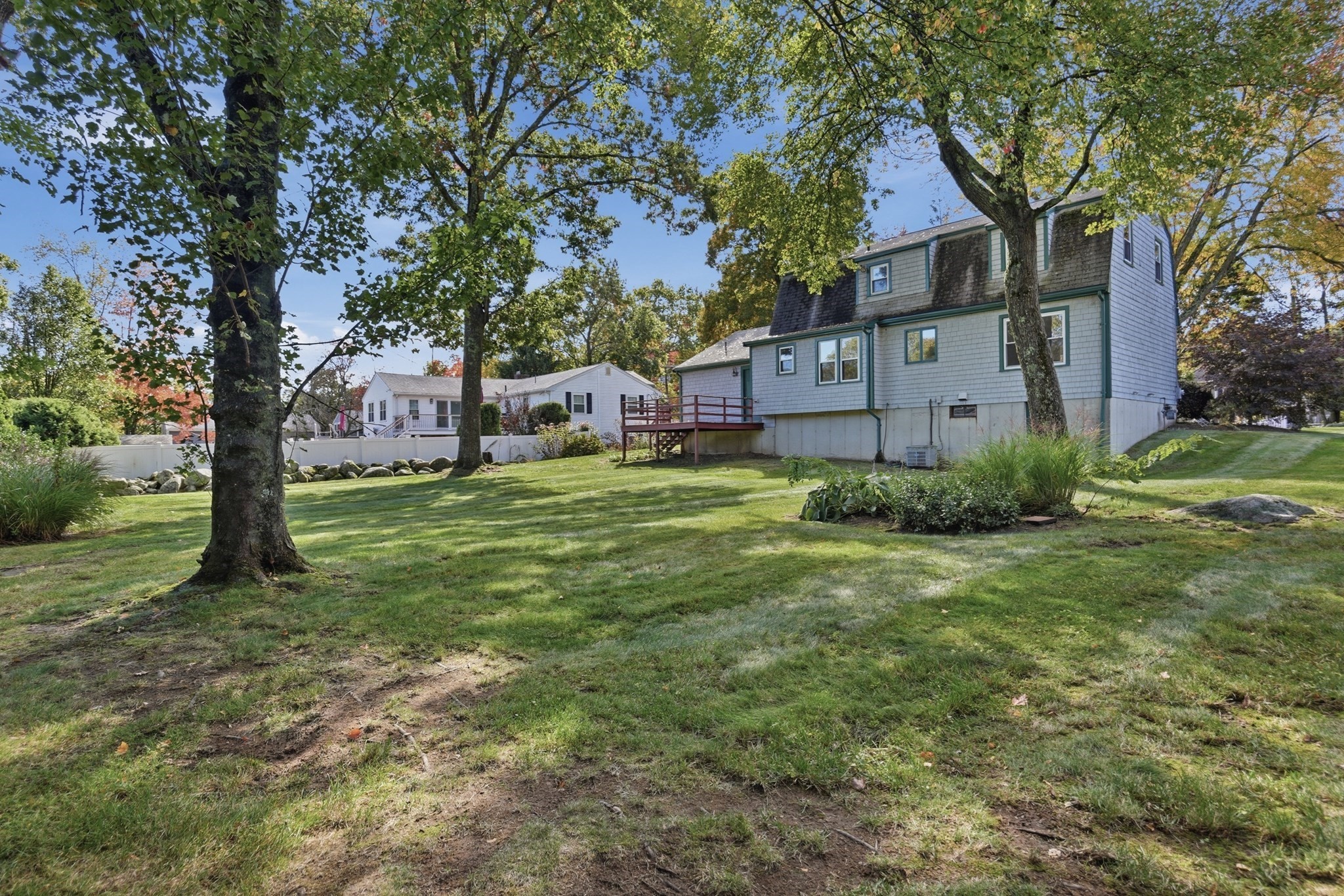 99 Highland Street Property Photo 33