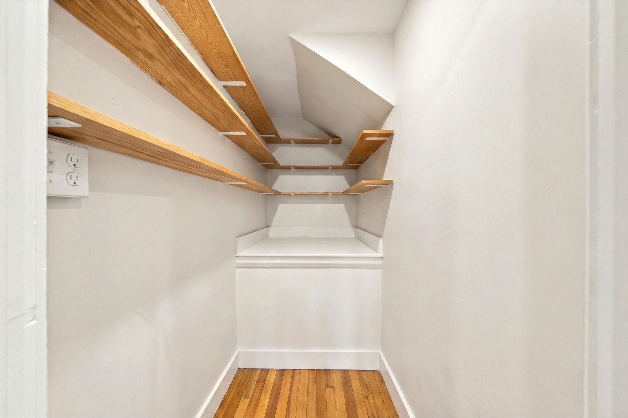 17 Watson Street Property Photo 29