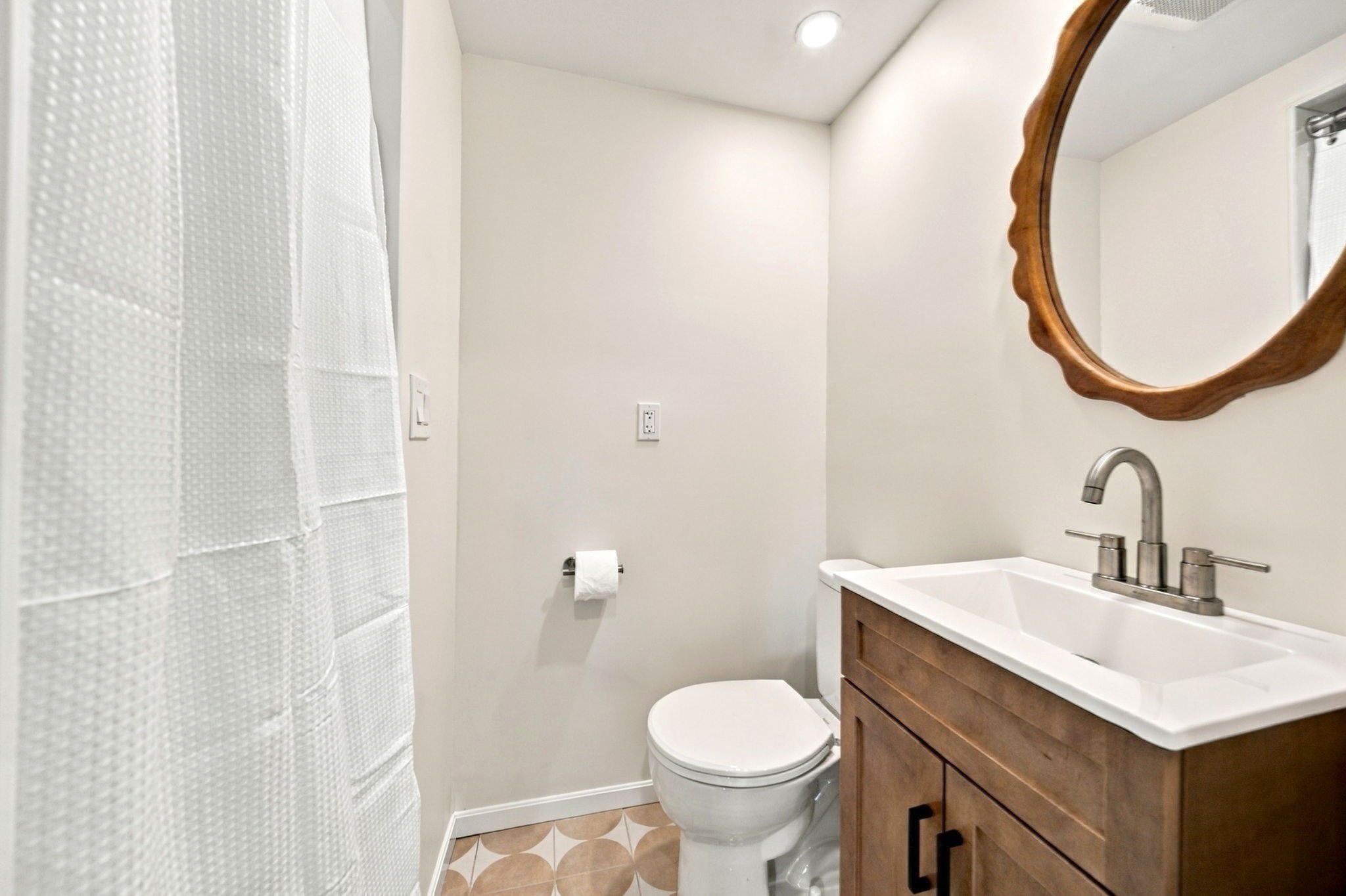 17 Watson Street Property Photo 30