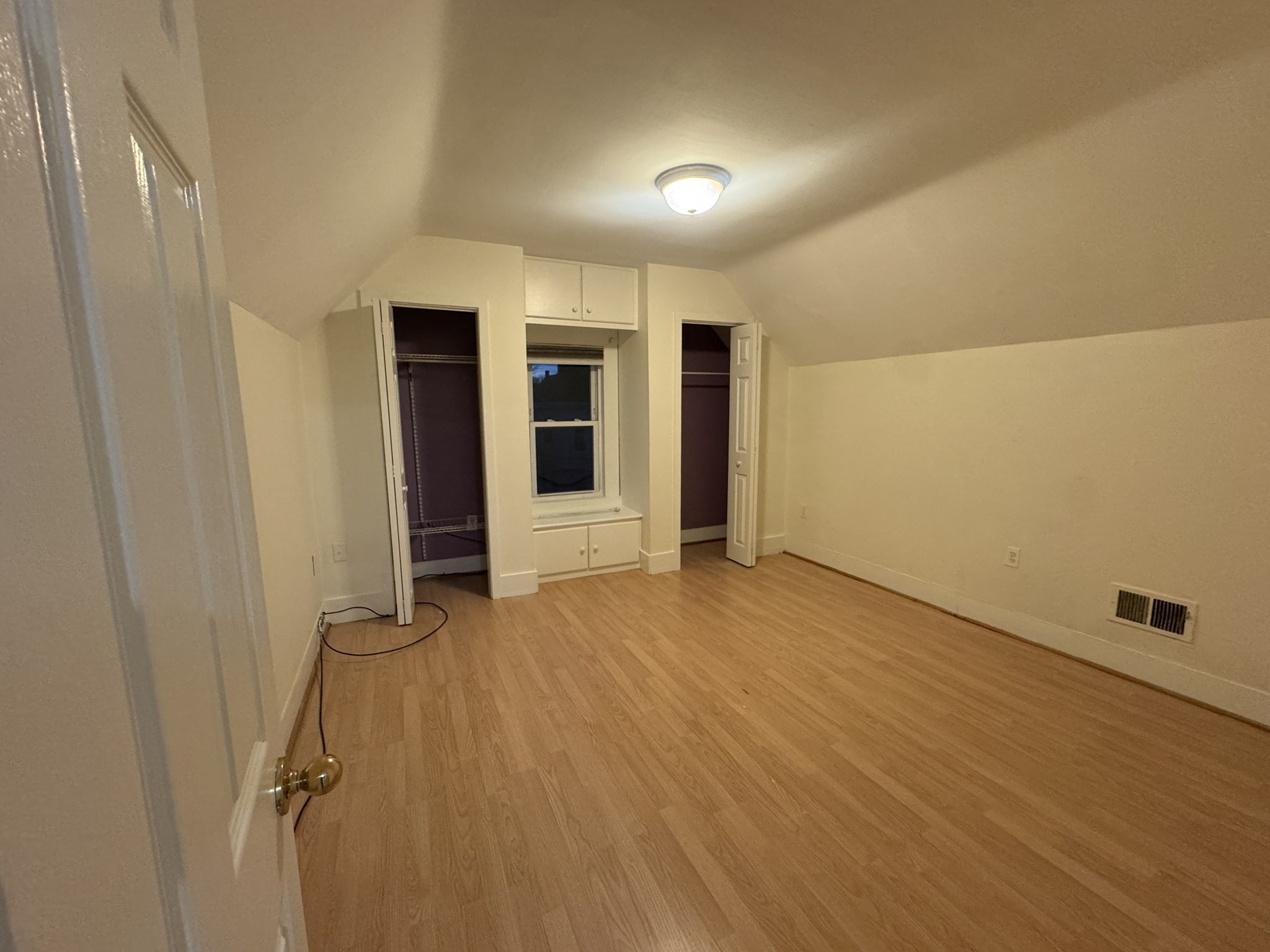 5 Gilman Ter Property Photo 11