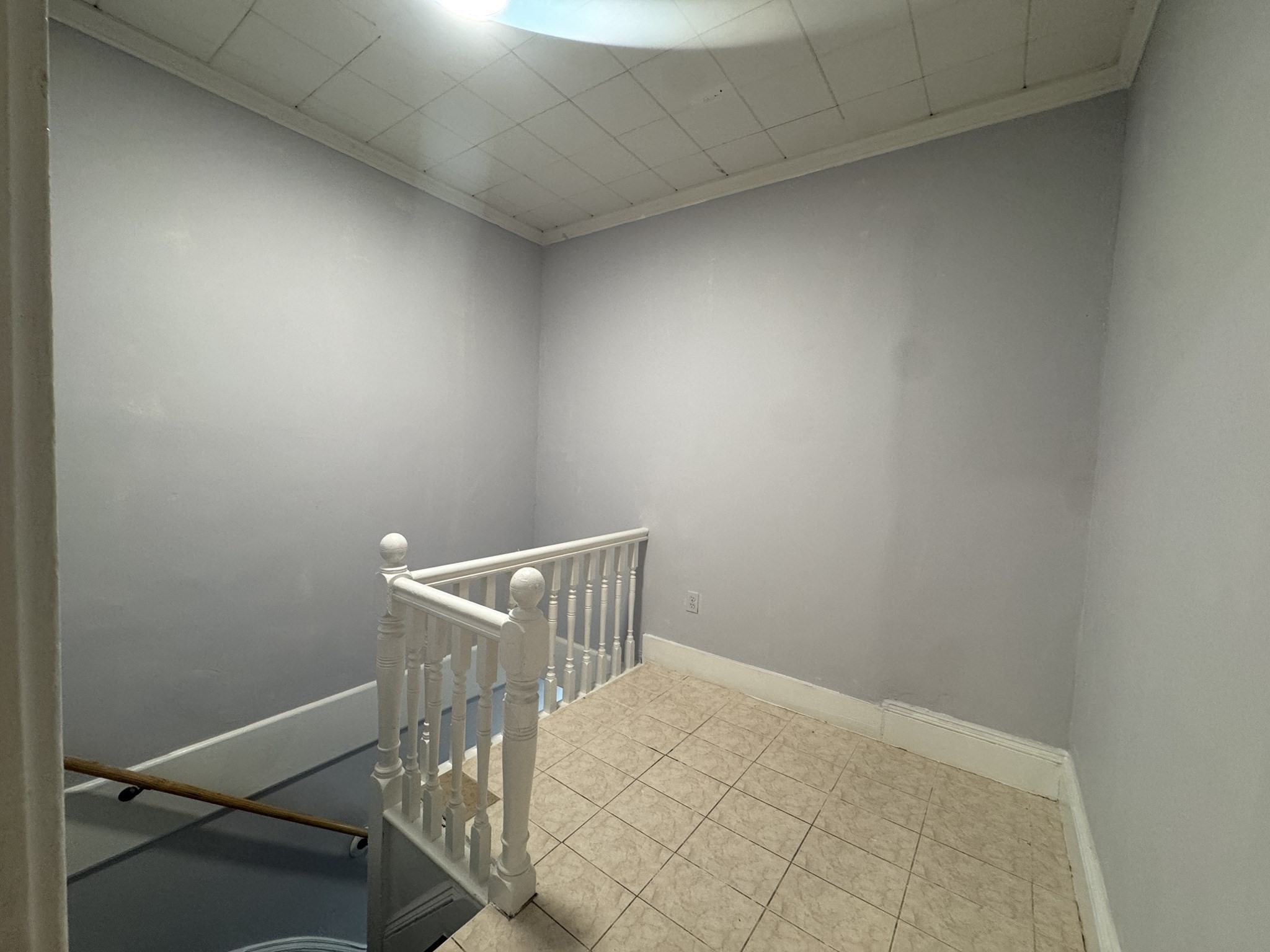 5 Gilman Ter Property Photo 22
