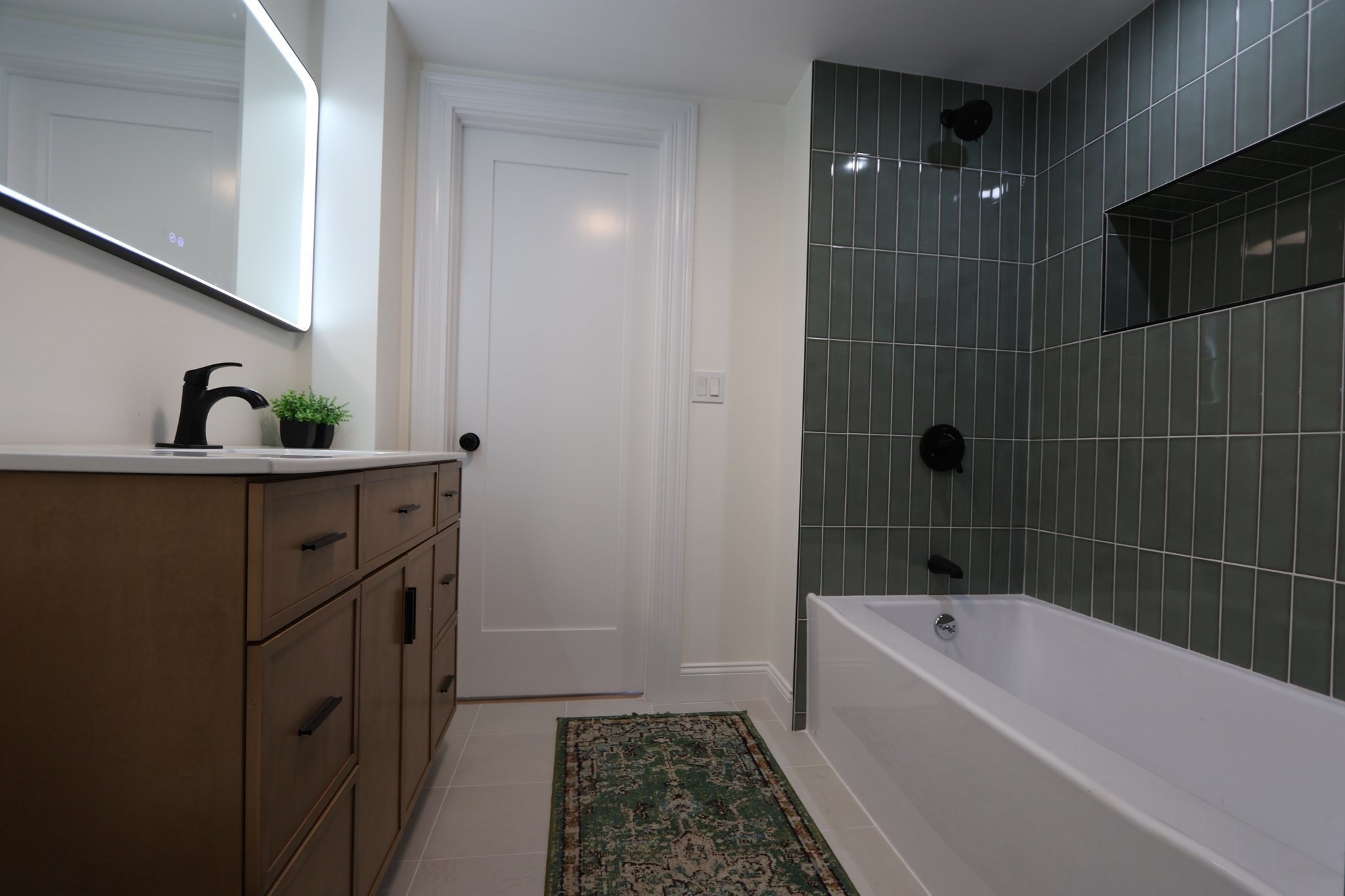 8 Curve St Property Photo 7