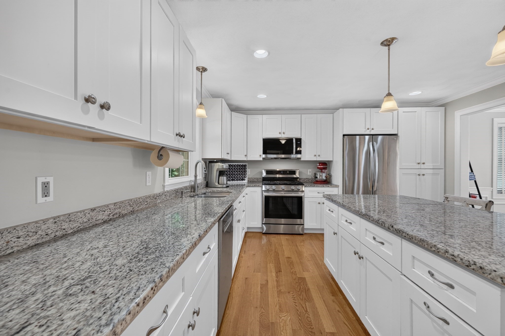 271 Burlington Avenue Property Photo 6