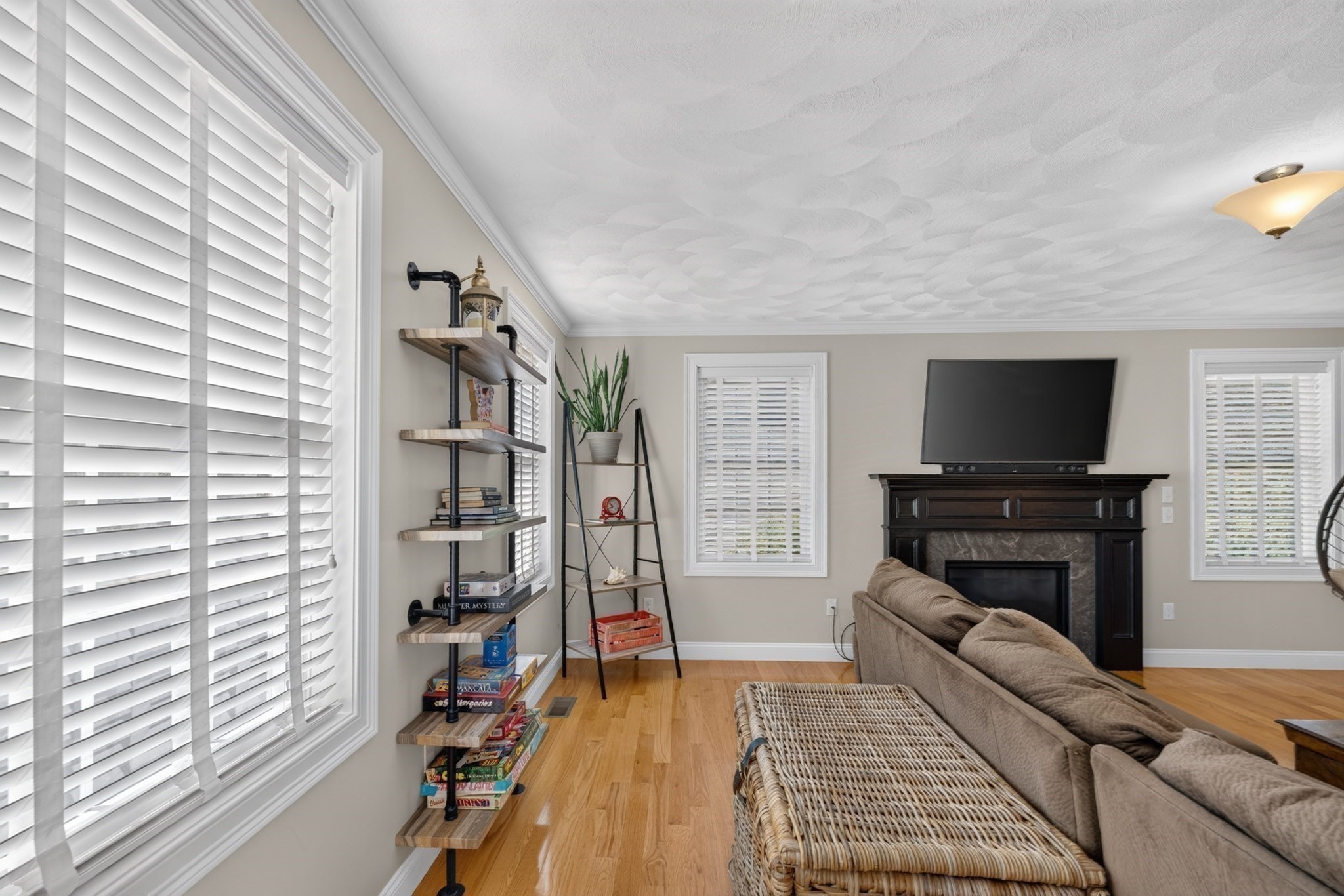 271 Burlington Avenue Property Photo 14