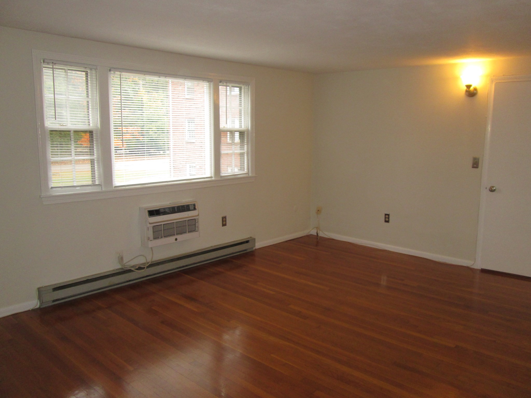 57 Daniels St # 4 Property Photo 4
