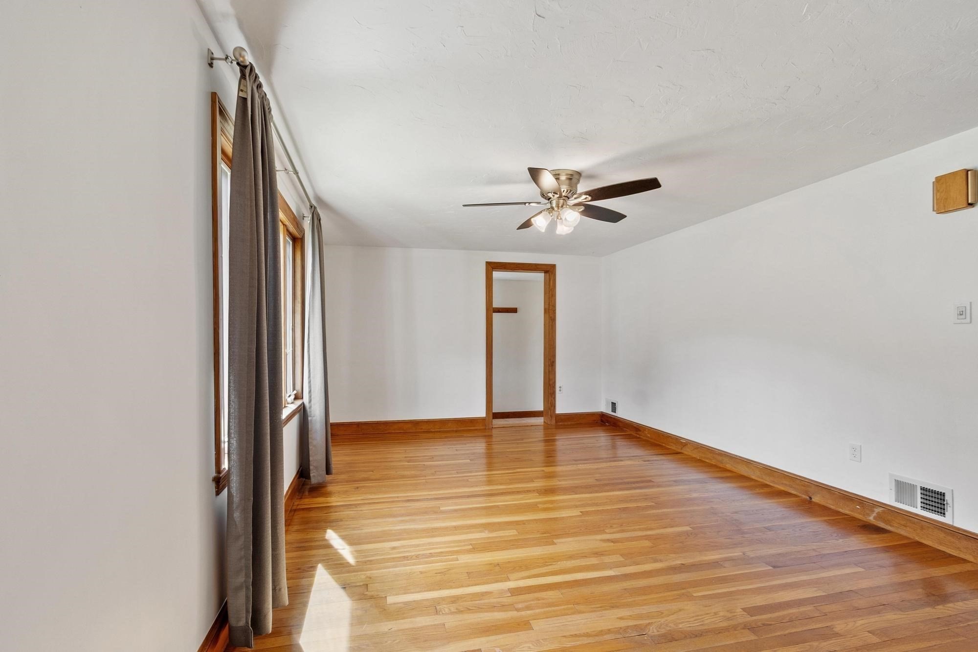 8 Story Acres Rd Property Photo 8