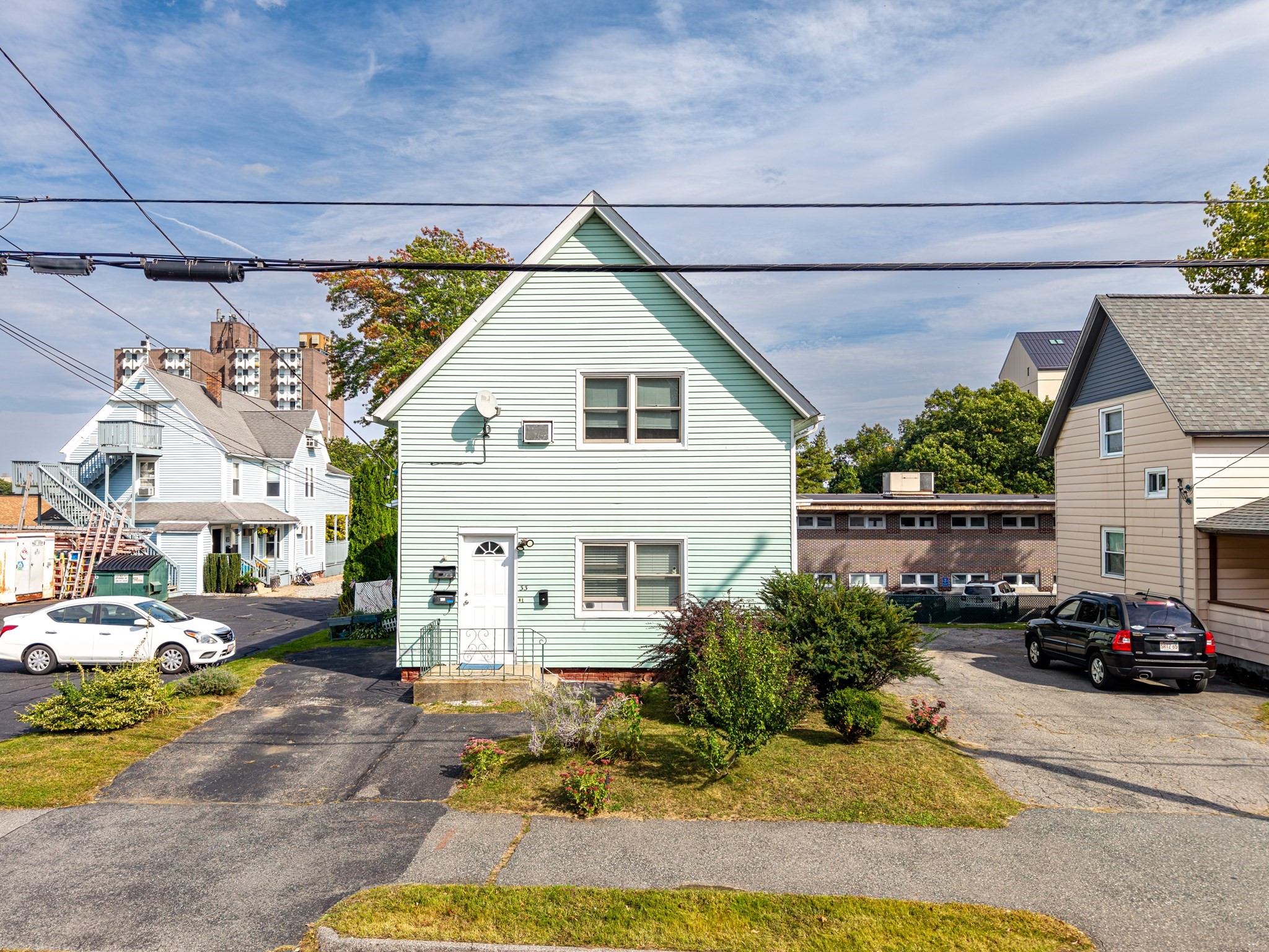33 Coburn Ave Property Photo 1