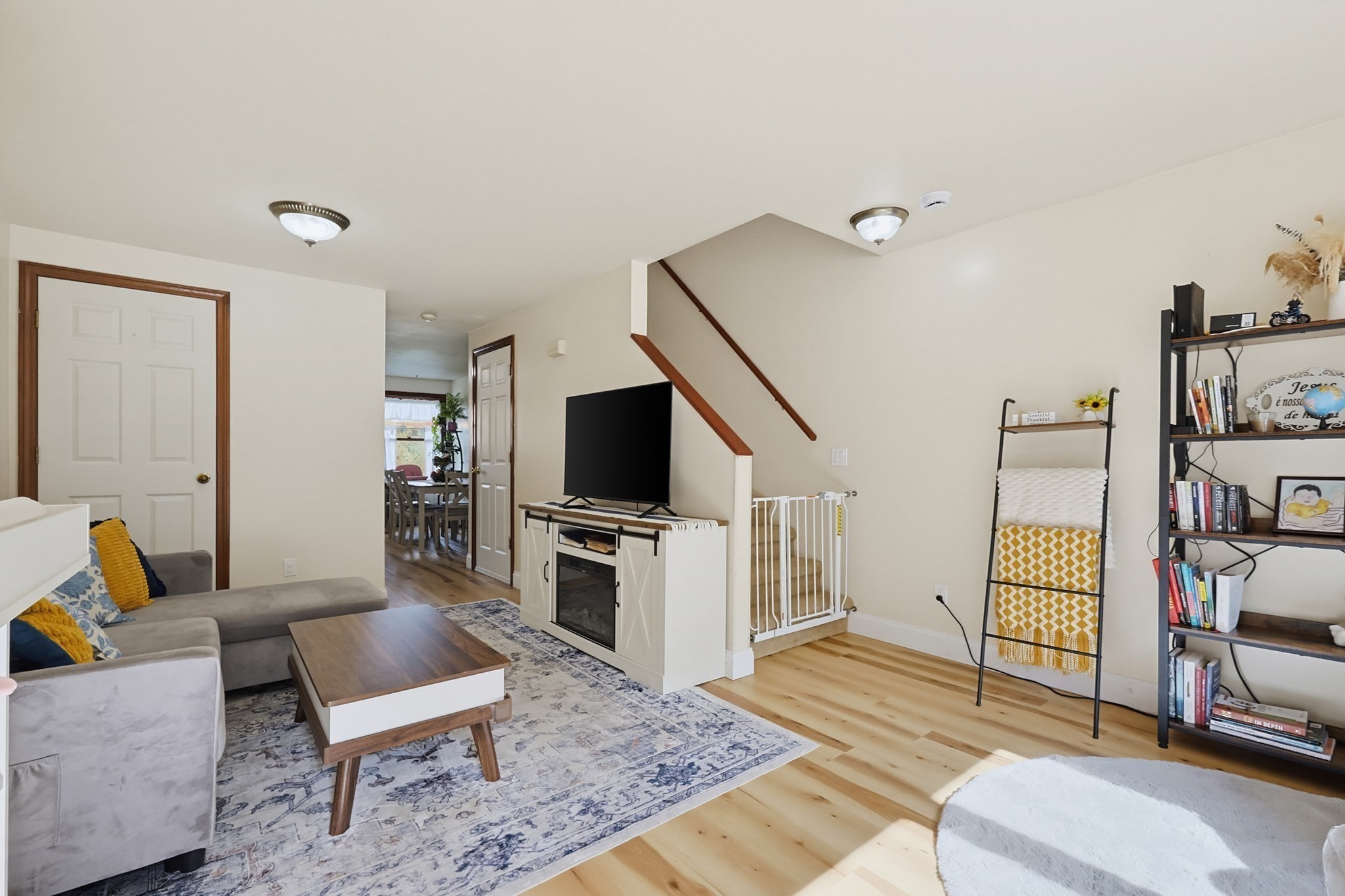 17 Bixby Road # 4 Property Photo 11