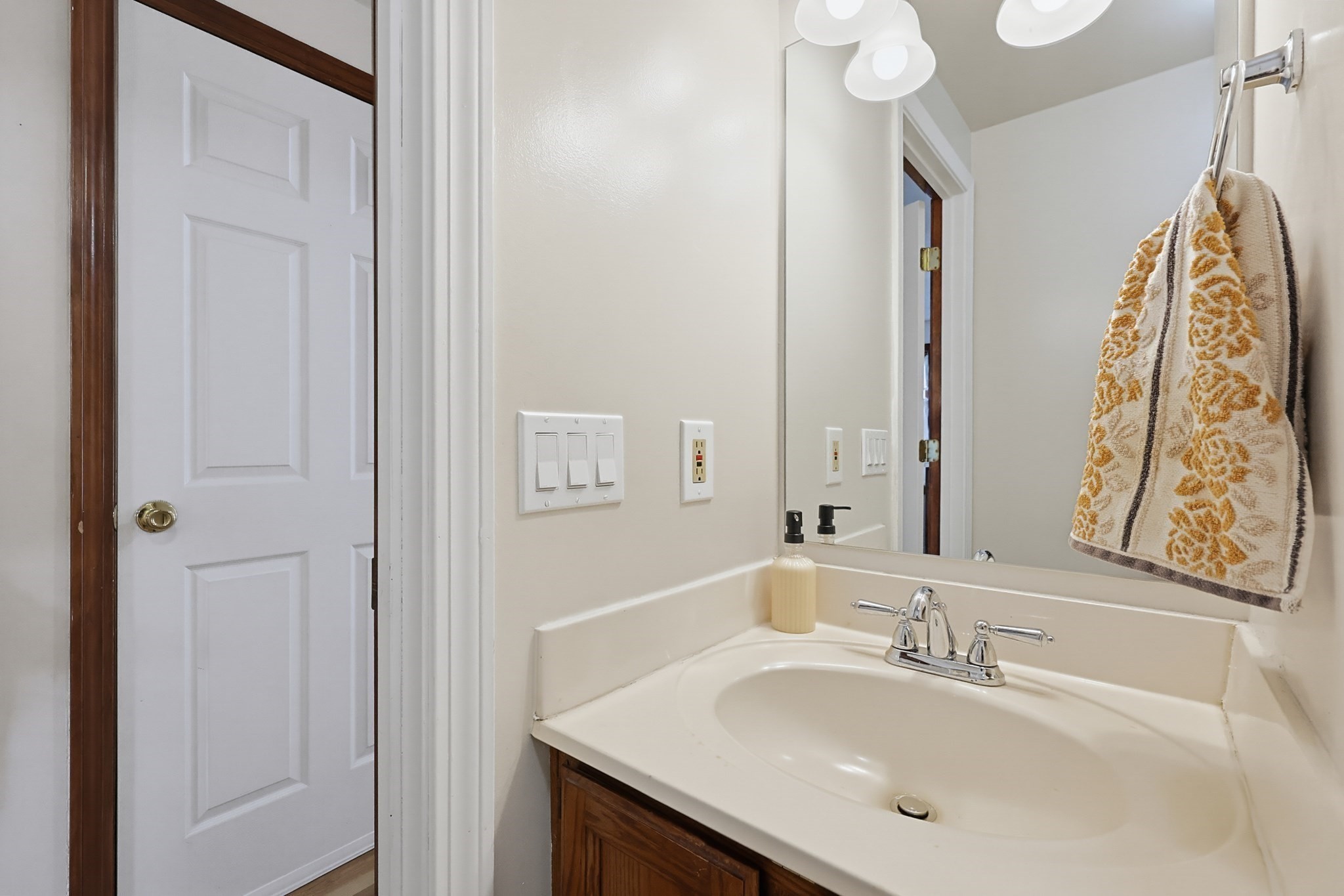 17 Bixby Road # 4 Property Photo 19