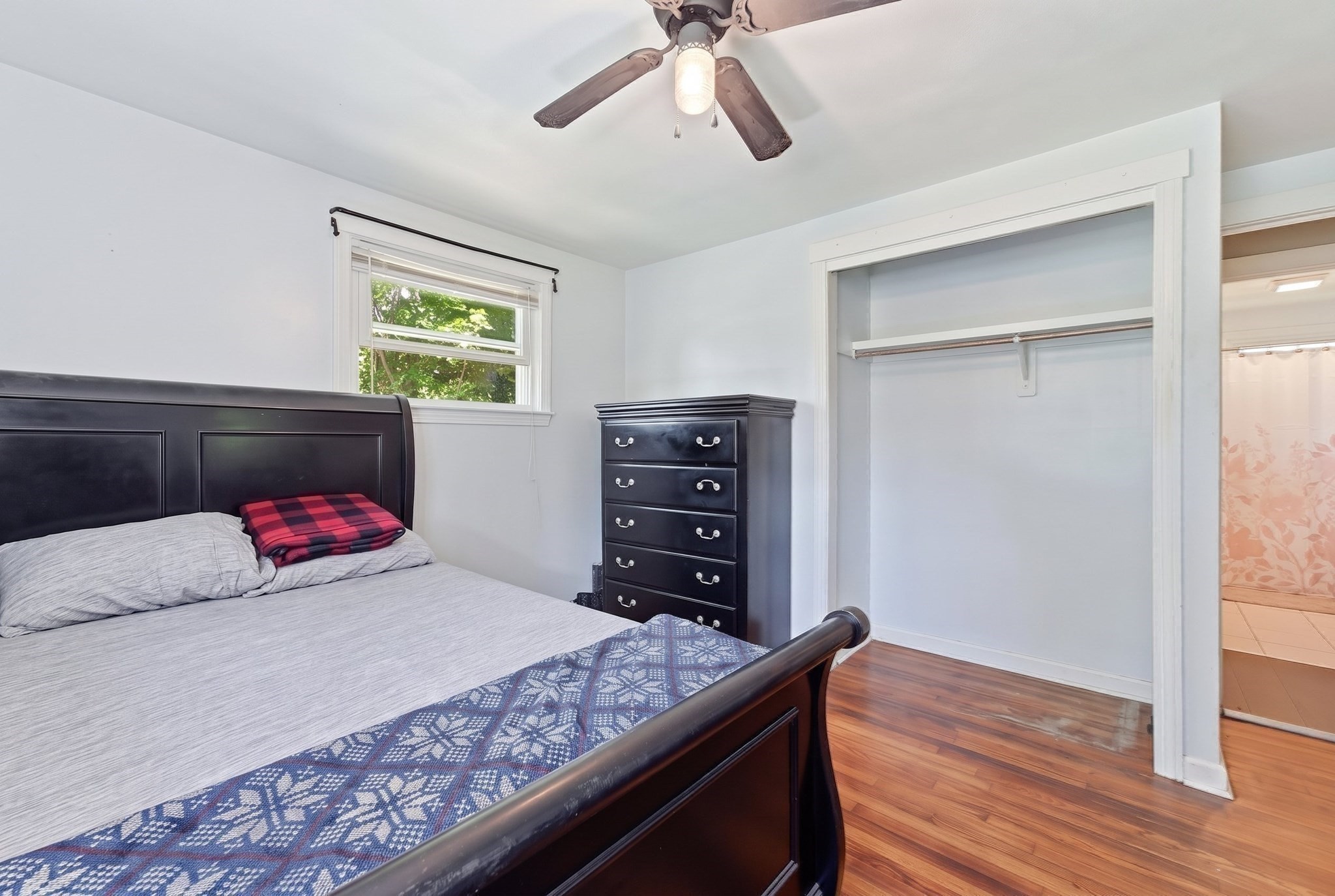 101 Regal St Property Photo 14