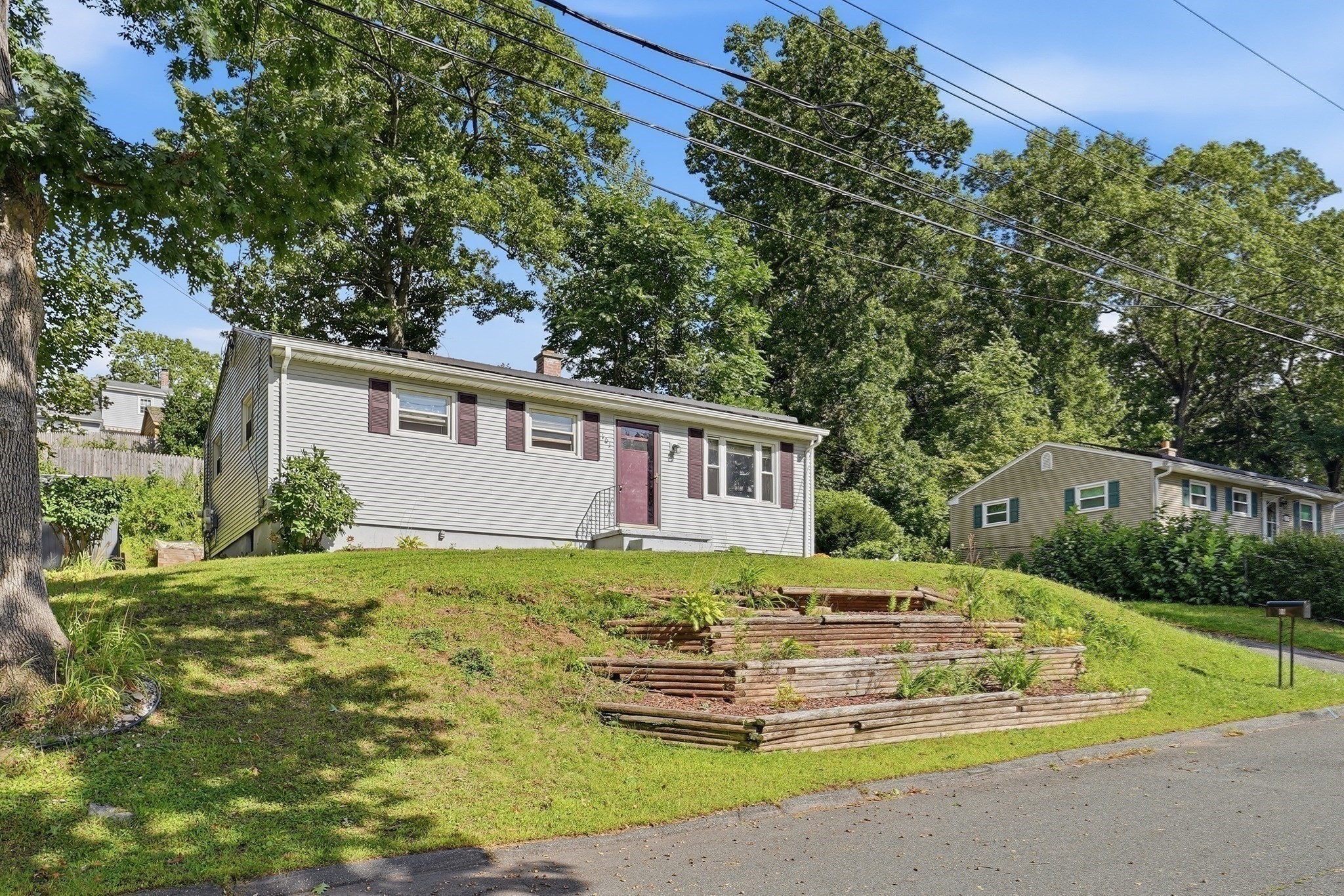 101 Regal St Property Photo 32