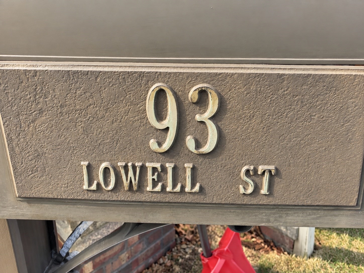93 Lowell St Property Photo 2